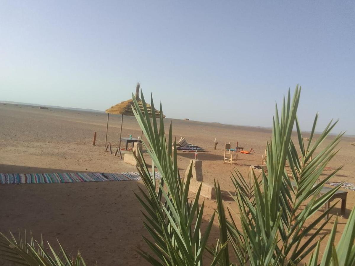 Camp Familia Erg Chebbi Hotel Merzouga Bagian luar foto
