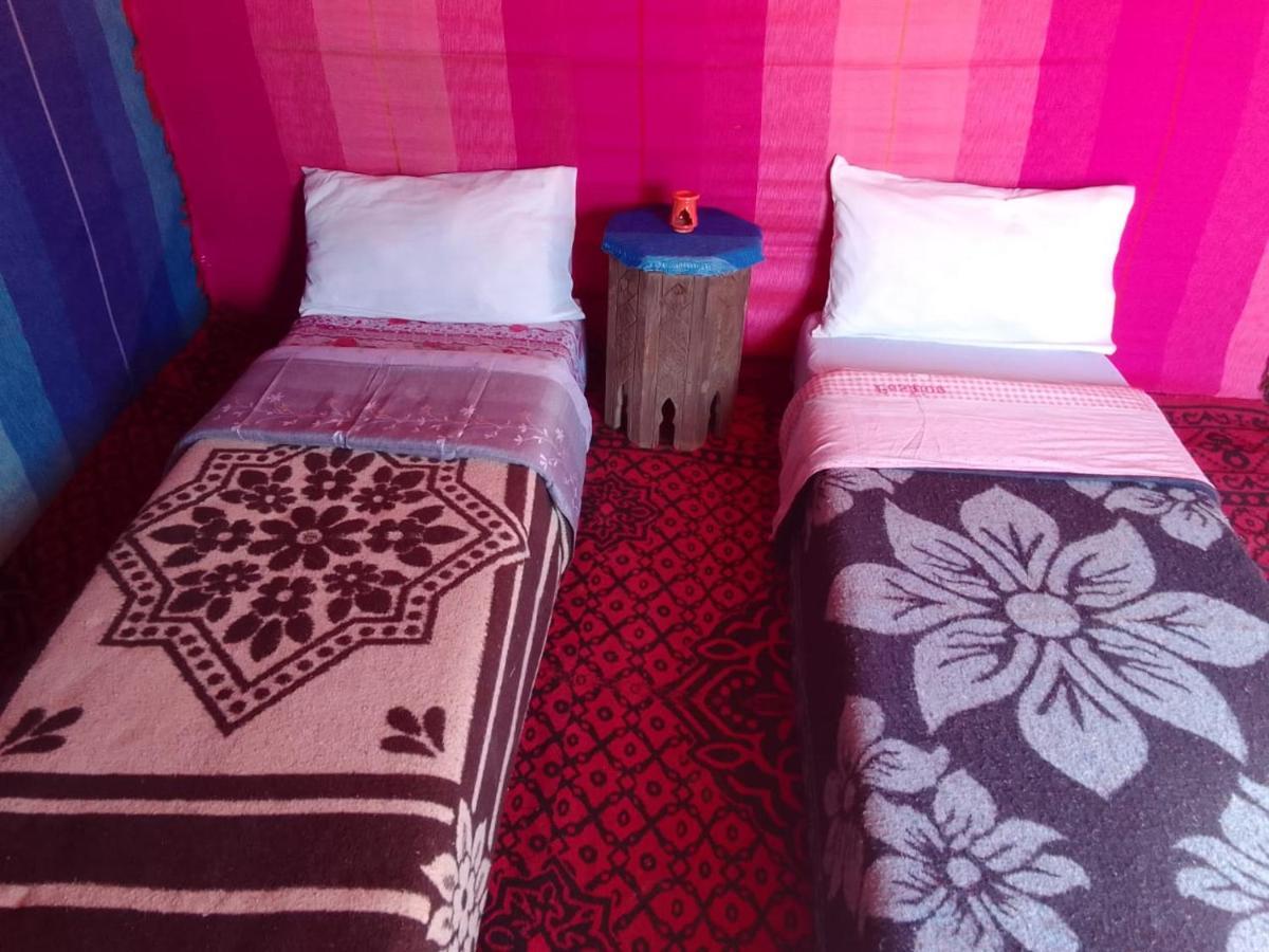 Camp Familia Erg Chebbi Hotel Merzouga Bagian luar foto