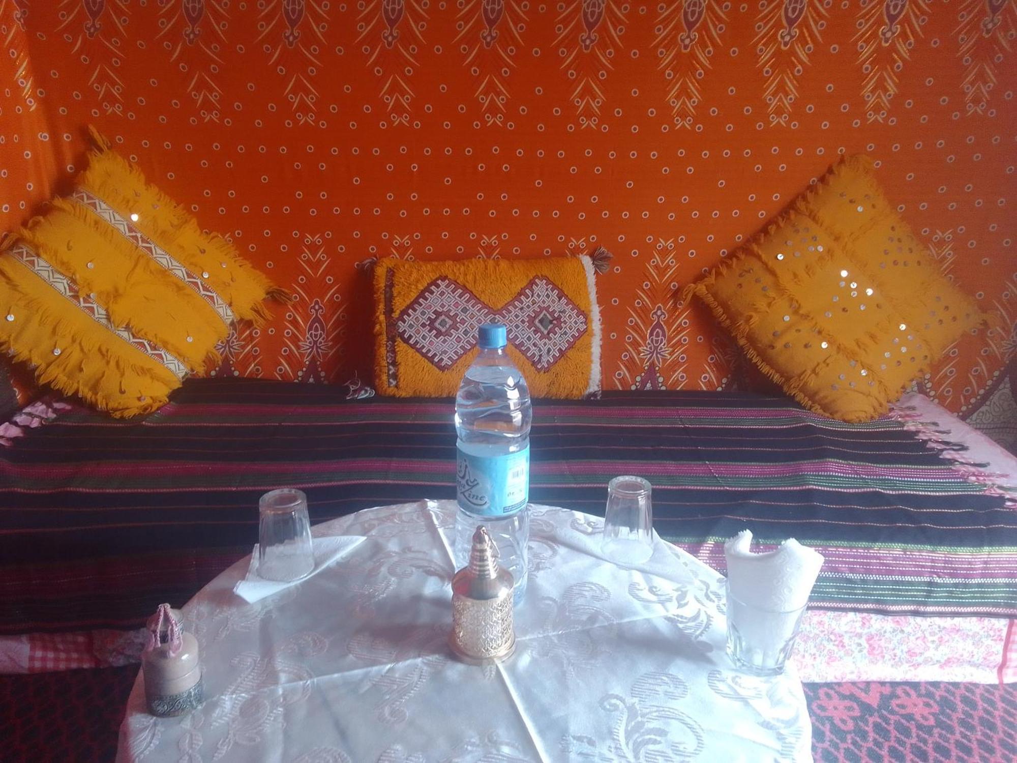Camp Familia Erg Chebbi Hotel Merzouga Bagian luar foto