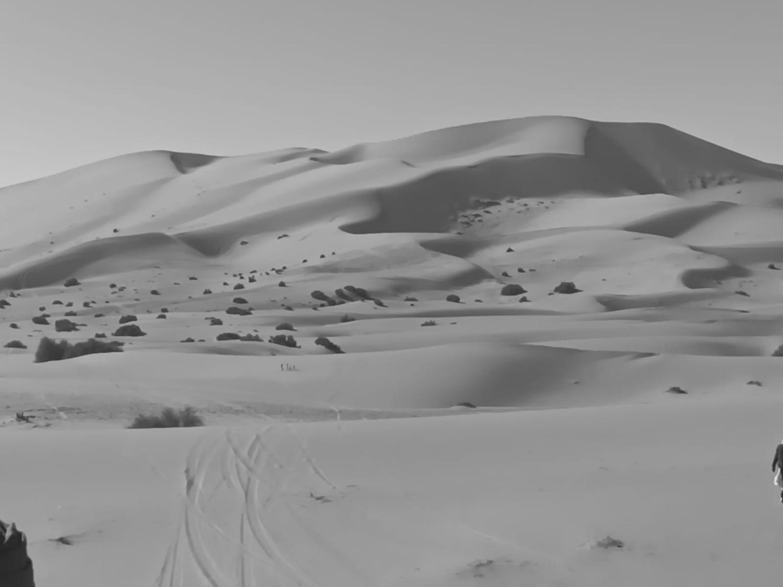 Camp Familia Erg Chebbi Hotel Merzouga Bagian luar foto