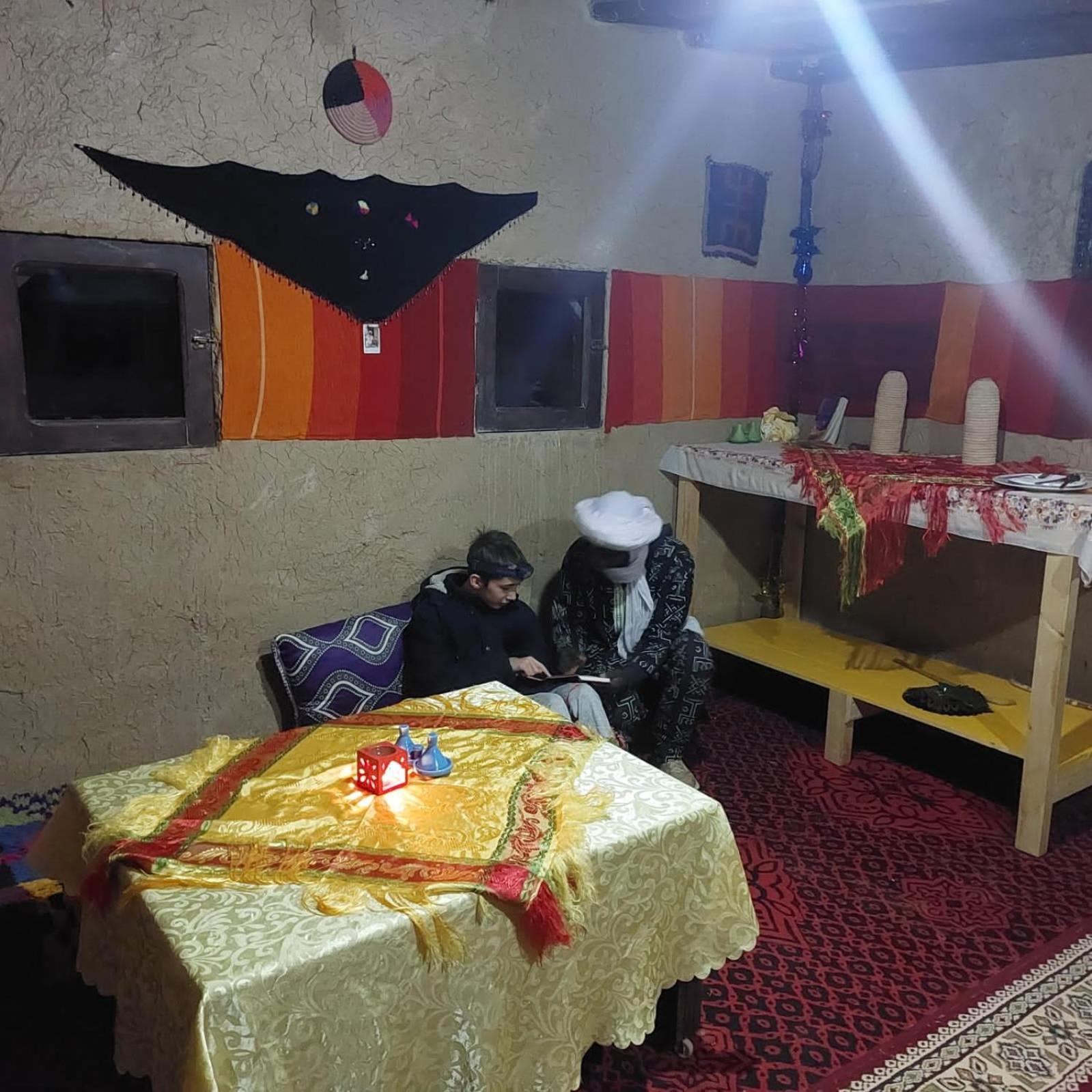 Camp Familia Erg Chebbi Hotel Merzouga Bagian luar foto