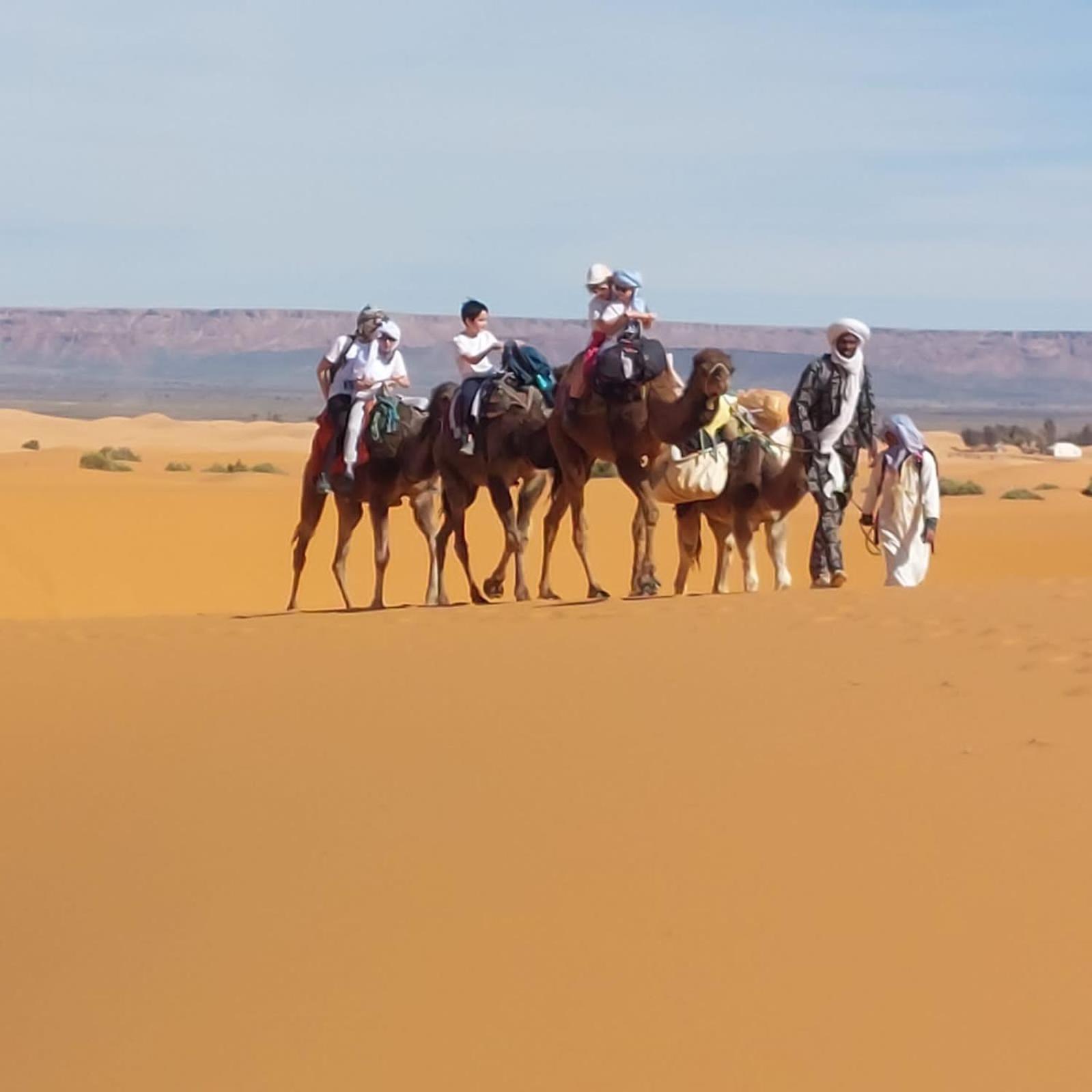 Camp Familia Erg Chebbi Hotel Merzouga Bagian luar foto
