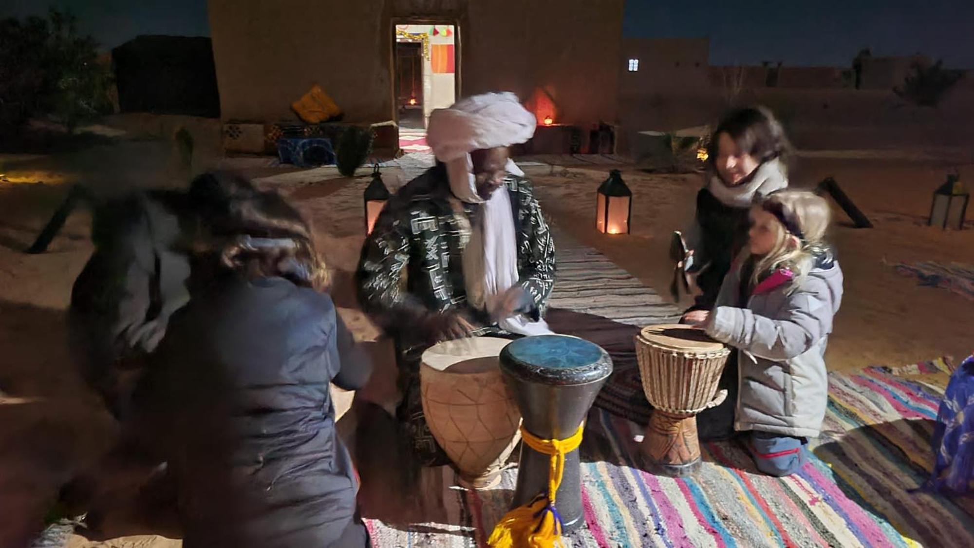 Camp Familia Erg Chebbi Hotel Merzouga Bagian luar foto
